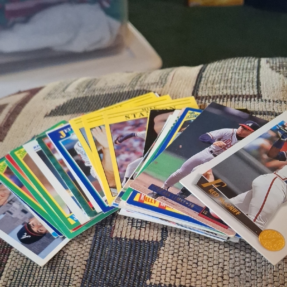 Assorted Baseball Trading Cards - Multicolor Stack - Picture 1 of 2